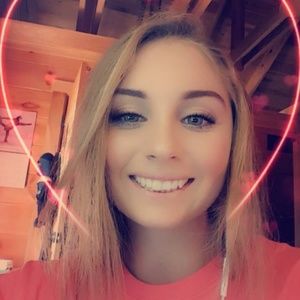 Meet your Posher, Savannah